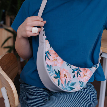 Re:Form Pastel Roses Mini LUNA Crossbody táska